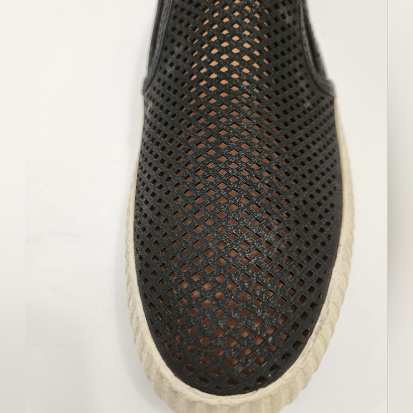Frye perforated black white leather slip on sneaker - Picture 12 of 13